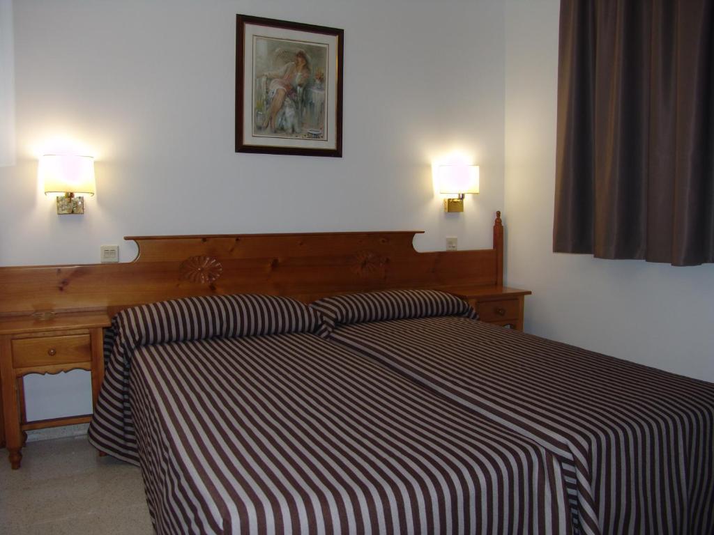 Apartamentos Santi Lloret de Mar Room photo