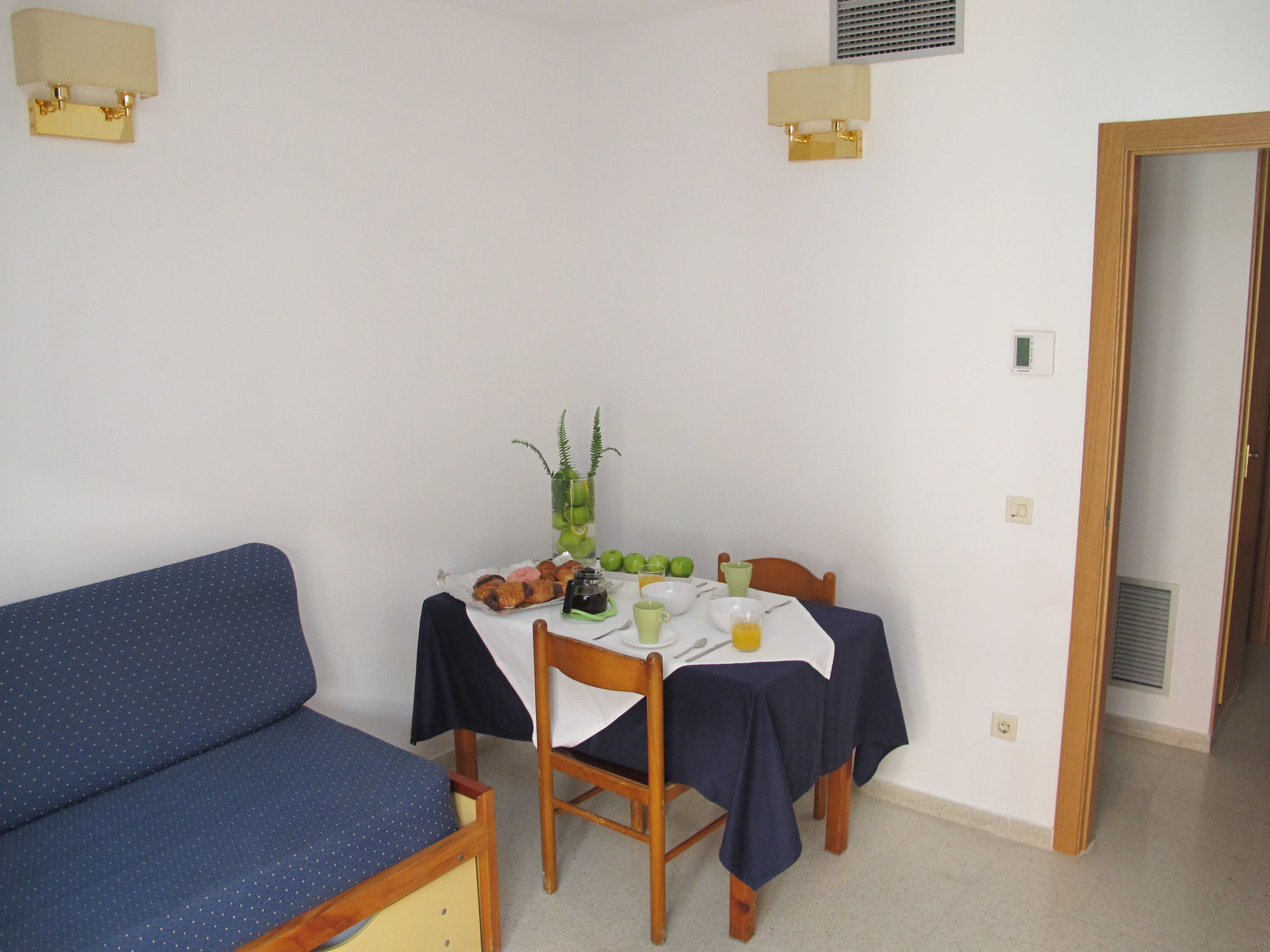 Apartamentos Santi Lloret de Mar Exterior photo