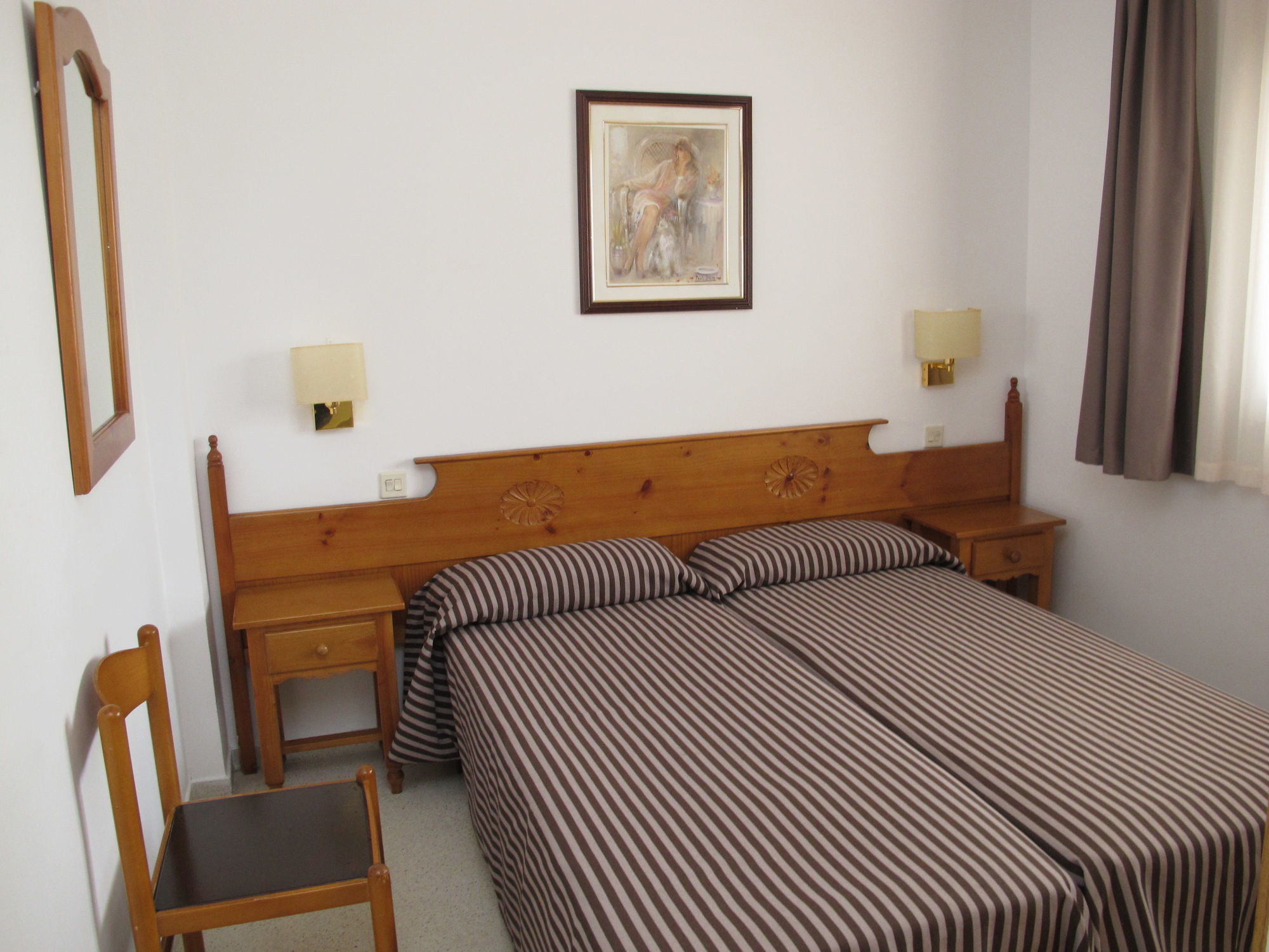 Apartamentos Santi Lloret de Mar Exterior photo