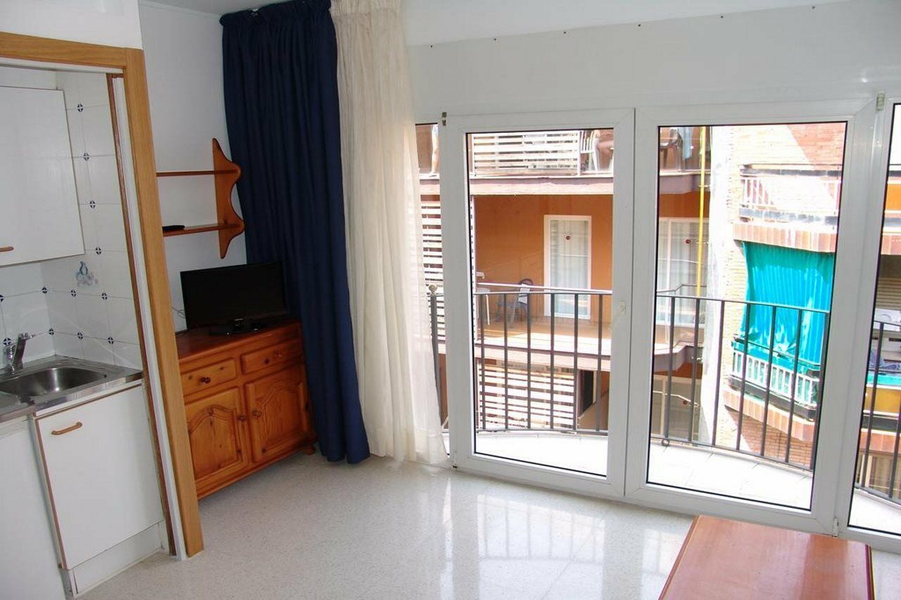Apartamentos Santi Lloret de Mar Exterior photo